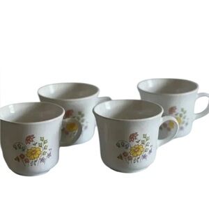 Vintage Corelle White Floral Set Of 4 Meadow Floral Mugs 1970s